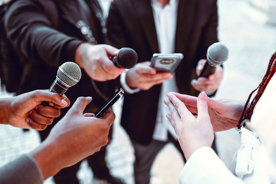 Journalists using marketing and communications services.